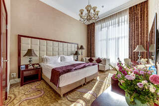 Гостиница Akyan Санкт-Петербург Двухместный номер Делюкс с 1 кроватью или 2 отдельными кроватями и балконом-1